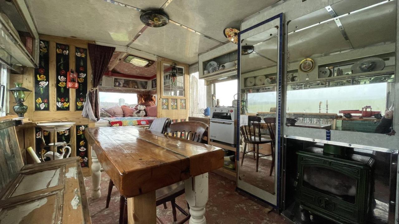 2 X Double Bed Glamping Wagon At Dalby Forest Scarborough Eksteriør bilde